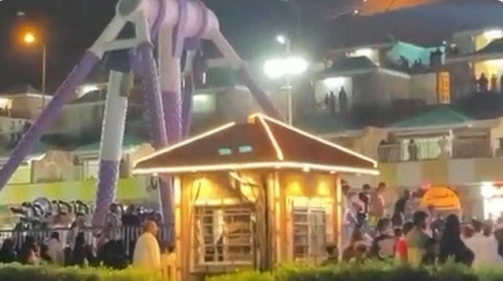 السعودية : سقوط للعبة ملاهي بـالهدا الطائف.. إصابة 23 بينهم فتيات و3 حالات خطرة