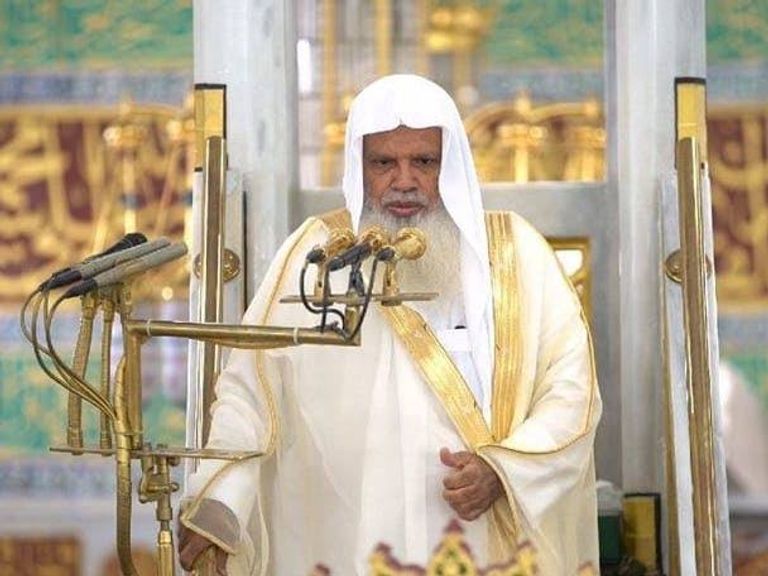 إمام وخطيب المسجد النبوي الشيخ علي الحذيفي: ساعة المرور على الصراط أعظم كرب.. والدنيا ساعة والآخرة خلود