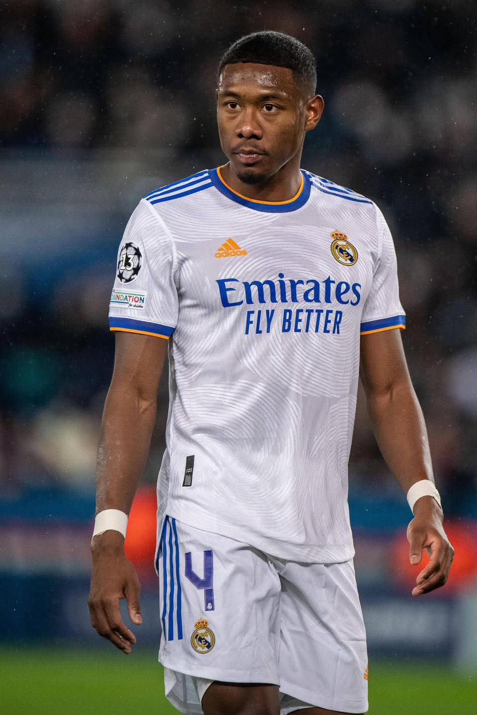 الابا يحسم موقفه من العروض السعودية ويتمسك بريال مدريد