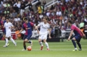 معلق برشلونة يسخر من مودريتش وجماهير ريال مدريد ترد بعنف