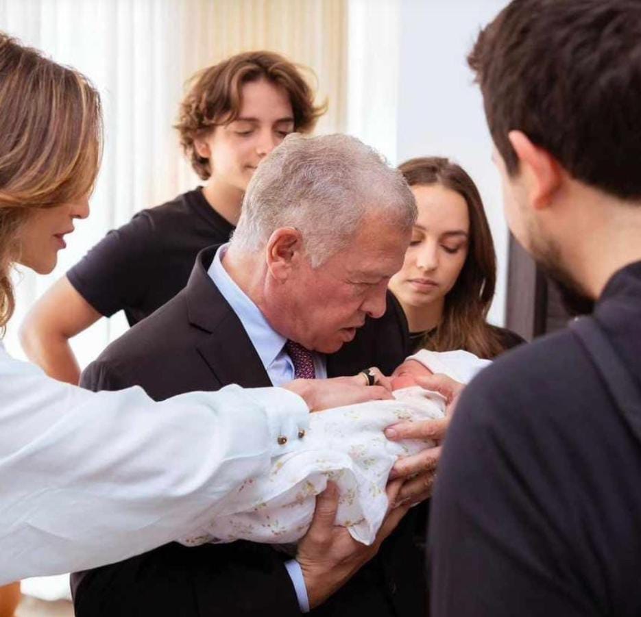 رجل الأعمال غالب الشلالفة يهنئ  الملك والملكة بمناسبة عيد ميلاد سمو الأميرة إيمان