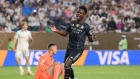 فينيسيوس يُفاجئ ريال مدريد ويجمّد مفاوضات التجديد