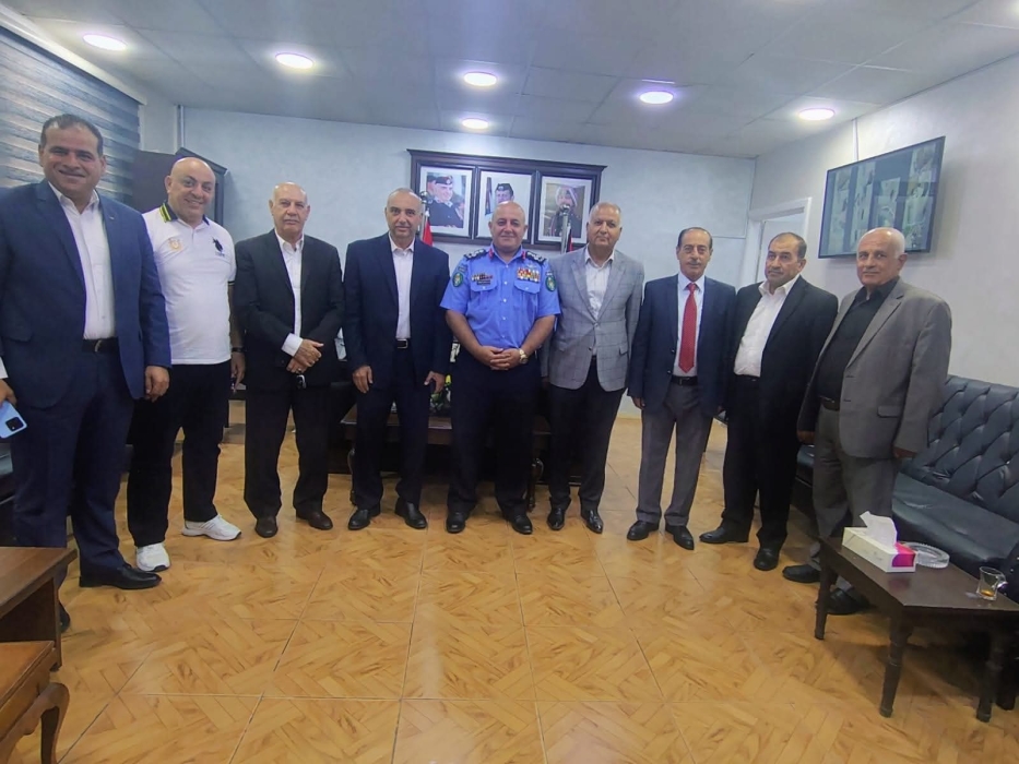 مدير شرطة جرش يلتقي متقاعدين عسكريين
