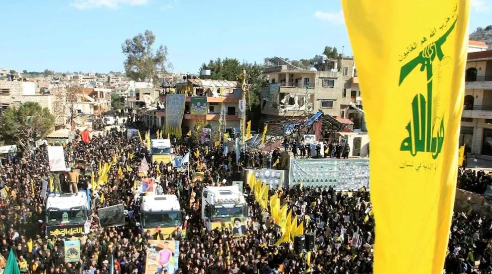 حزب الله يعلن التمرد: ”قرار الحكومة غير موجود وسلاحنا باقٍ”