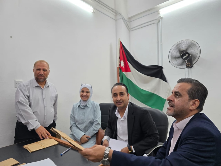 مدير تربية القويسمة يشيد بتعاون المؤسسات في إنجاح امتحانات الثانوية العامة والحادي عشر