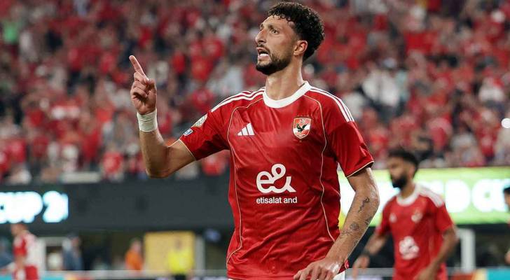 شوبير يكشف عن انفراجة في صفقة وسام أبوعلي.. واللاعب يتوجه لأمريكا قريباً