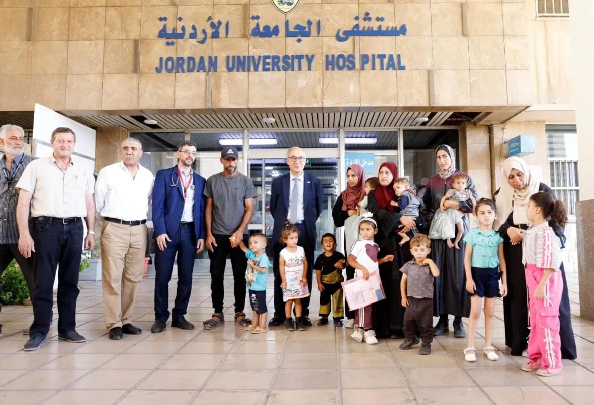 مستشفى الجامعة الأردنيّة يستقبل (6) أطفال من غزّة لعلاج أمراض القلب