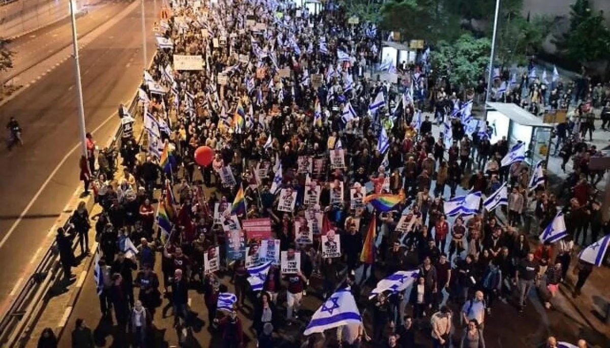 مظاهرة في تل أبيب تطالب بوقف الحرب