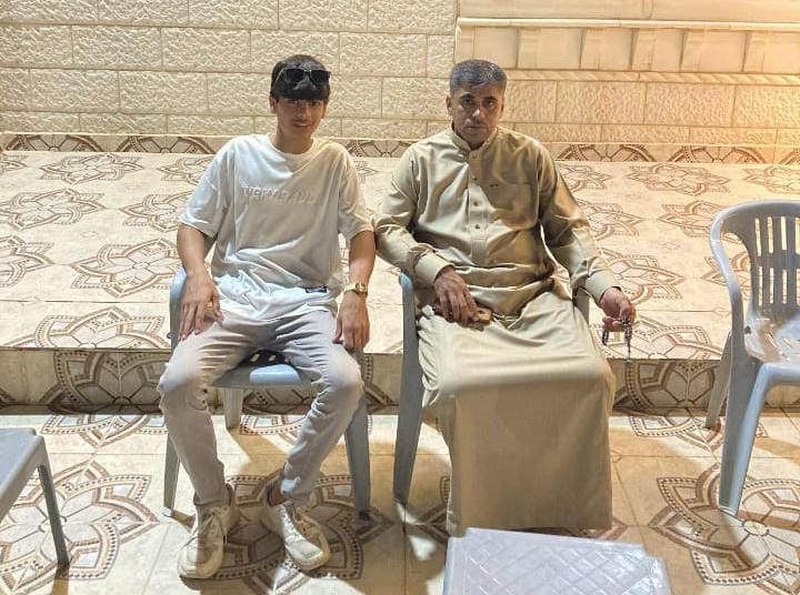 خالد العيسى يهنئ شقيقه فايز بنجاح نجله يوسف في التوجيهي