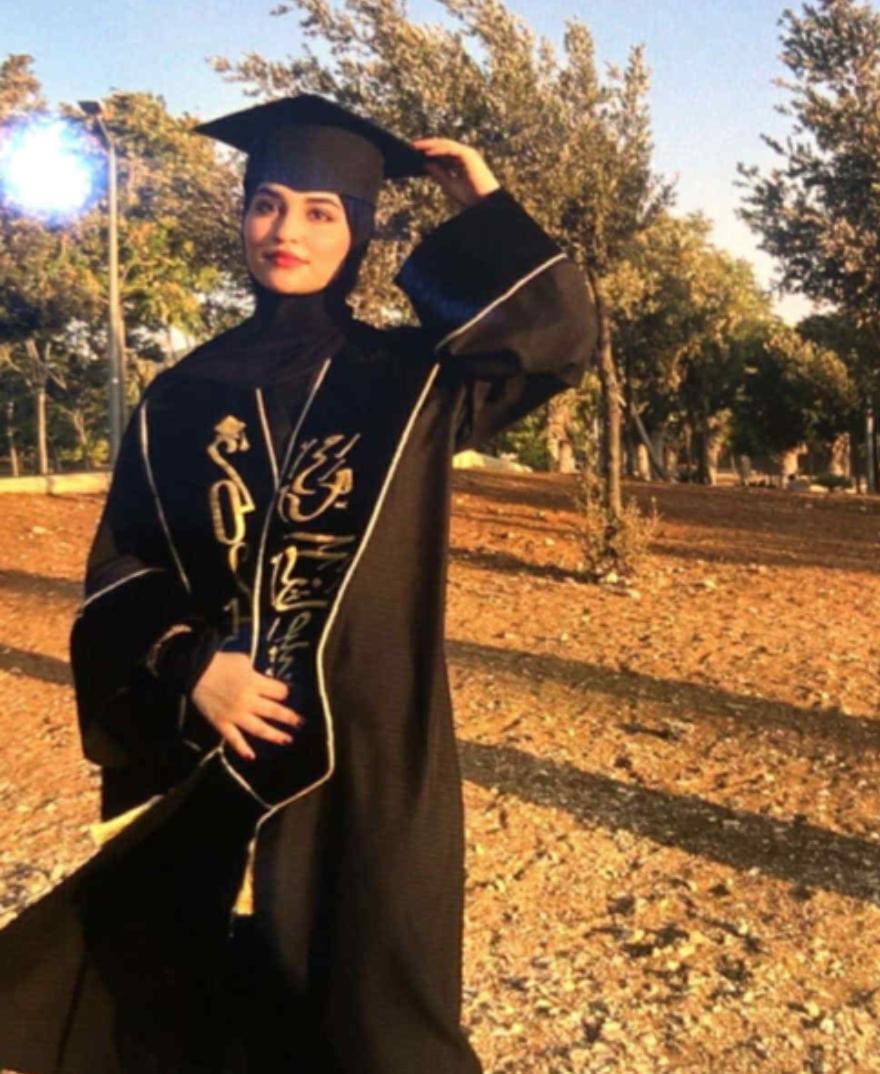 مبارك لـ مرح محمد المناصير  التفوق والنجاح بالثانوية العامة الفرع العلمي بمعدل94.05