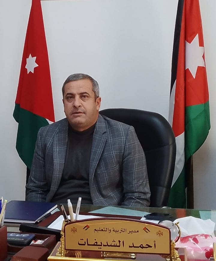 الشديفات يهنئ أوائل المملكة من لواء الرصيفة