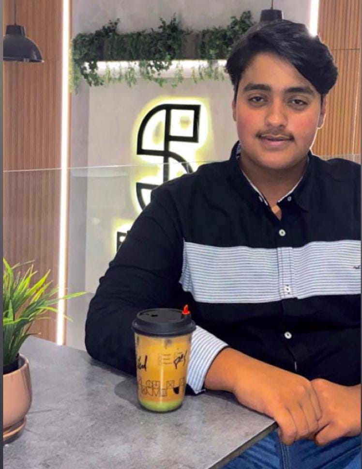 مبارك نجاح  محمد نبيل السحيم  في الثانوية العامة