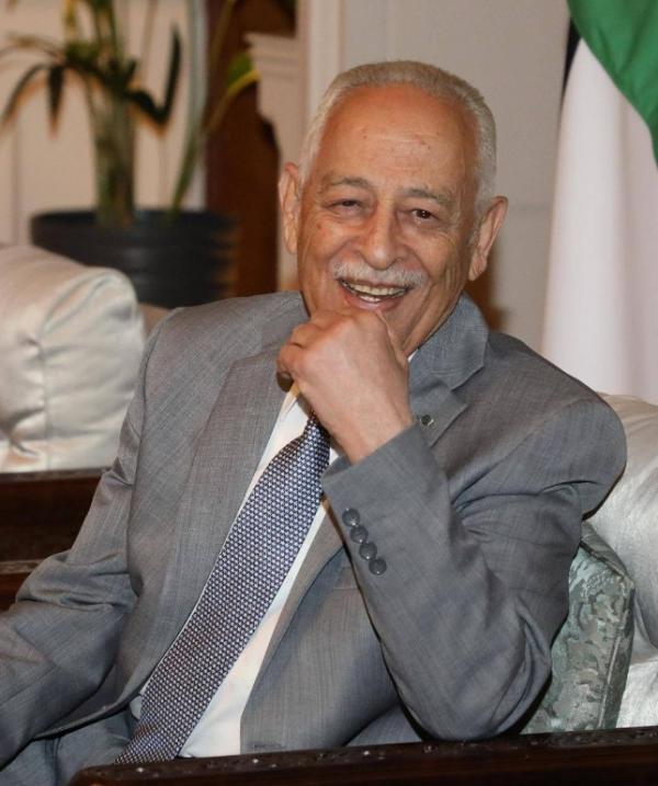 يوسف العيسوي .. نهر عطاء لا يعرف الجفاف