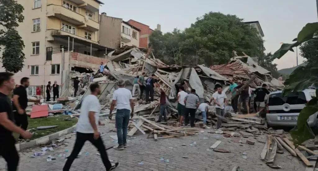 تفاصيل الزلزال العنيف الذي هز اسطنبول التركية