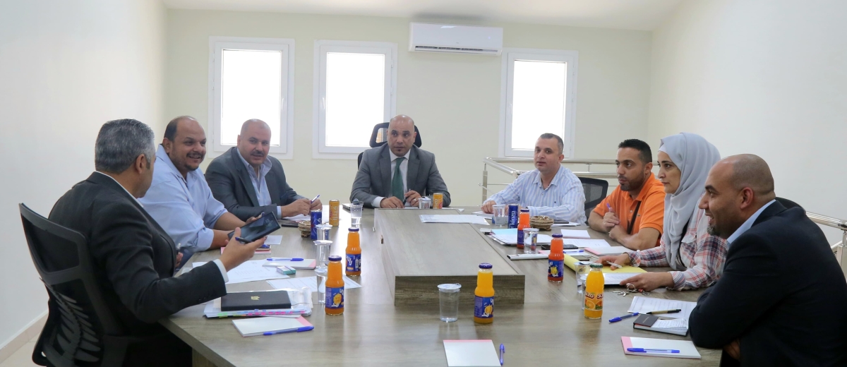 الهيئة الادارية الجديدة لنادي موظفي وزارة الاشغال العامة والاسكان تعقد اجتماعها الأول