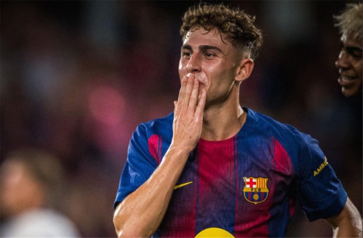 فيرمين لوبيز: حلمي البقاء مع برشلونة