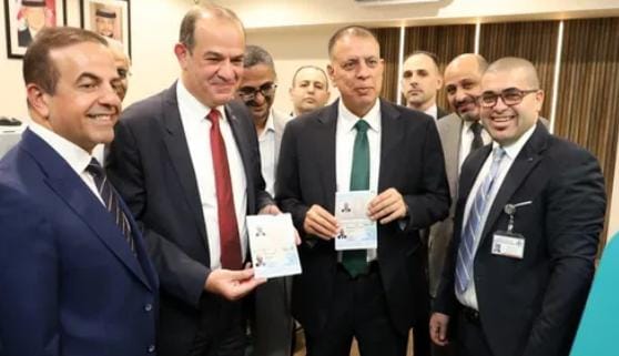 إطلاق تجريبي لخدمة إصدار جواز السفر الأردني الإلكتروني