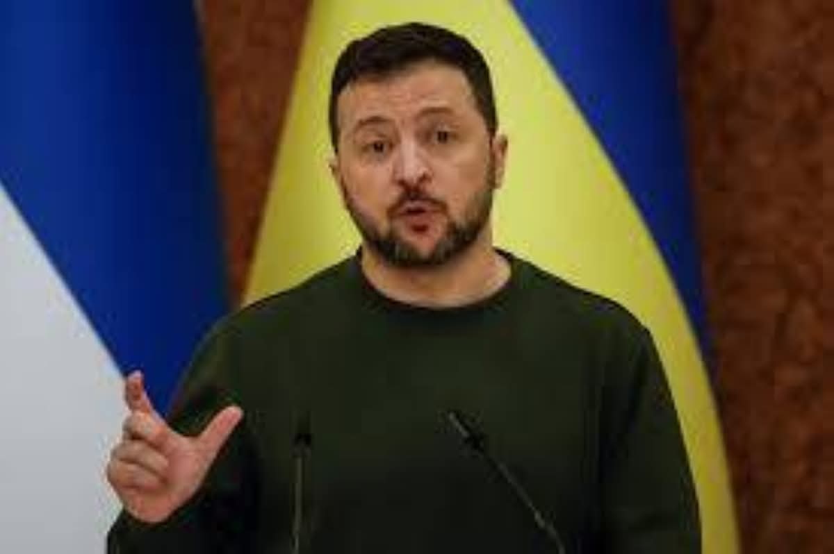 زيلينسكي: لن نقبل أي اقتراح للانسحاب من دونباس
