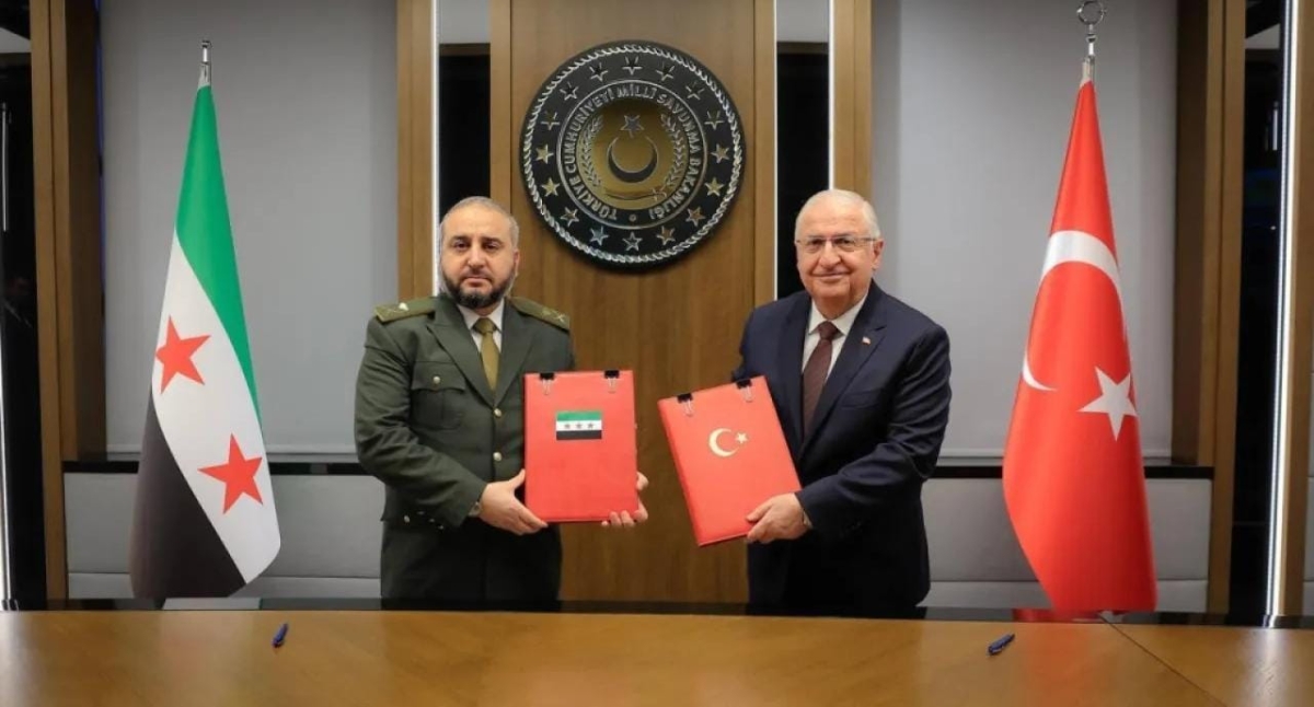 تركيا وسوريا توقعان مذكرة تفاهم بشأن التعاون الدفاعي