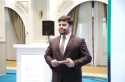 فهد نضال أبو قمر عريفًا لحفل اليوم العالمي للشباب