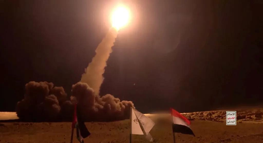 عاجل.. الحوثيون يعلنون استهداف مطار بن غوريون بصاروخ باليستي