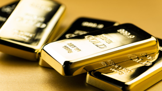 أسعار الذهب عالميا تنتعش من أدنى مستوياتها في أسبوعين