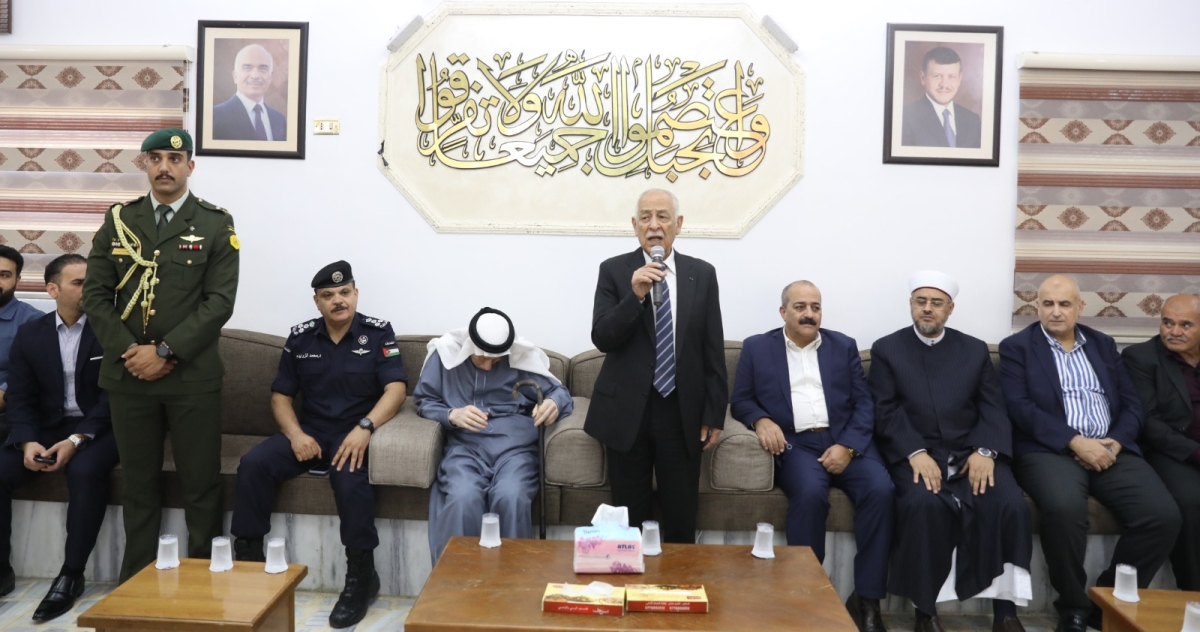 مندوبا عن الملك وولي العهد.. العيسوي يعزي عشائر العكور والشرع والمجالي والبلوي...صور