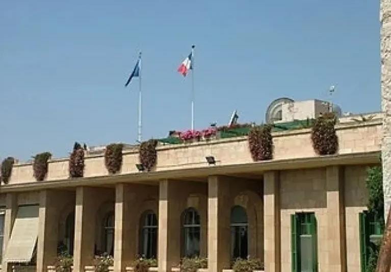 إسرائيل تعلن إغلاق القنصلية الفرنسية بالقدس بعد اعتراف فرنسا بدولة فلسطين