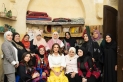 الملكة رانيا تزور السلط وتتجول في ساحة العين