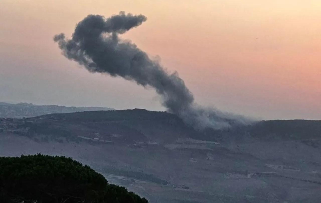 إصابة 4 سوريين بقصف مسيّرة إسرائيلية وتفجير منزل بجنوب لبنان