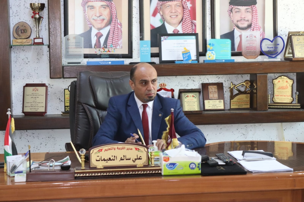 النعيمات يجتمع   مع رؤساء الأقسام لمناقشة استعداد للعام الدراسي الجديد 20252026