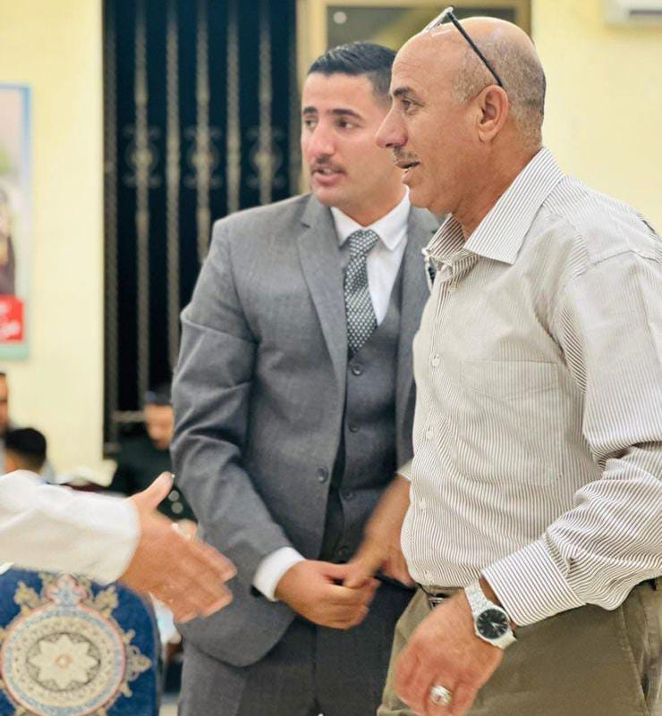 مظهر حماد المناعسة يهنئ نواف حمدان المناعسة بزفاف نجله انس