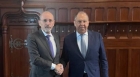 وزير الخارجية يعقد مباحثات موسعة مع نظيره الروسي في موسكو
