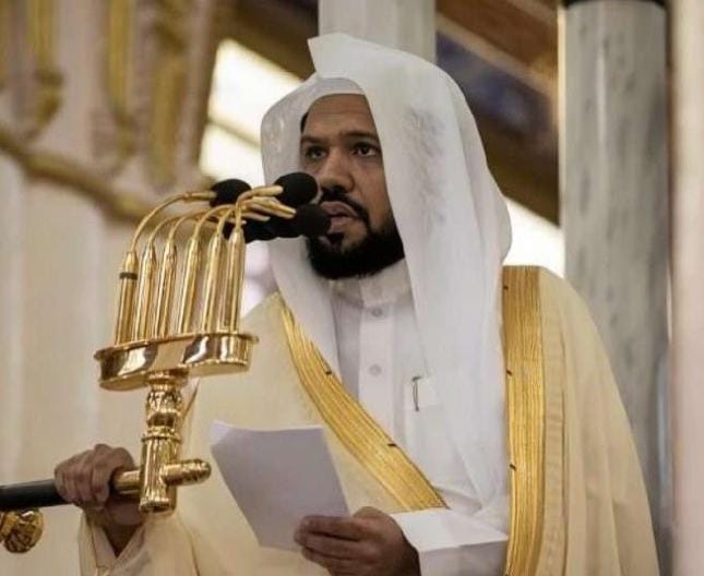 خطيب المسجد النبوي الشيخ أحمد الحذيفي :كلمة التوحيد لا إله إلا الله أعظم مفاتيح السعادة والنجاة