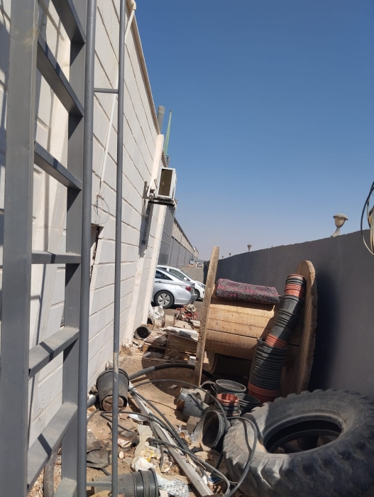 المياه: ضبط مصنع يعتدي على خط ناقل في منطقة المفرق ...صور وفيديو