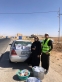 الحماد تنفذ مبادرة لتوزيع المياه والعصائر