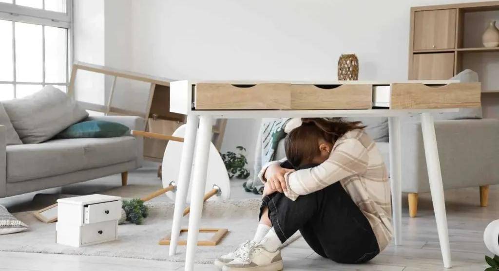 تفسير حلم الزلزال في البيت.. رسائل نفسية وتحولات قادمة