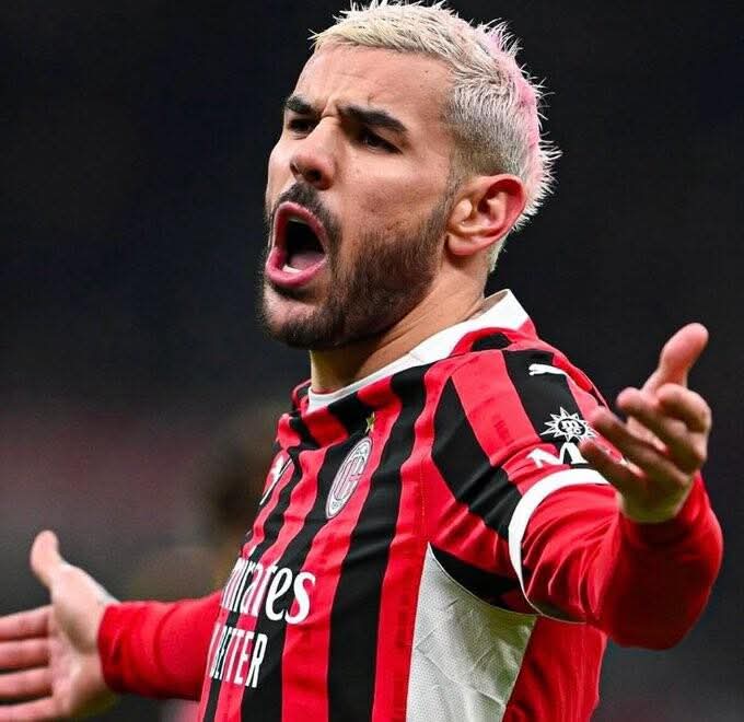 هيرنانديز يسخر من خسارة الميلان امام كريمونيزي