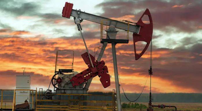 ارتفاع أسعار النفط بعد هجمات أوكرانية على مواقع للطاقة في روسيا