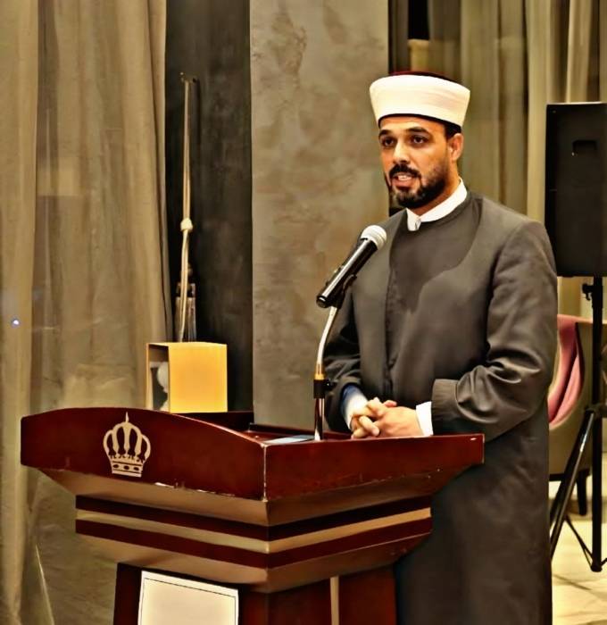 مفتي العقبة الشيخ محمد وليد الجهني يرقد على سرير الشفاء