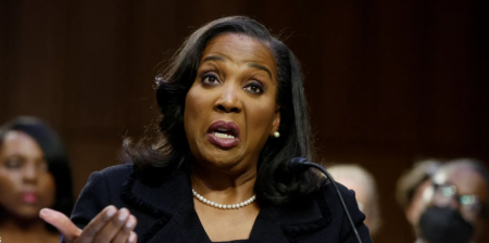 ليزا كوك: ترامب لا يملك سلطة إقالتي من الاحتياطي الفيدرالي