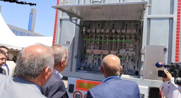 افتتاح أول محطة متنقلة لتعبئة الغاز الطبيعي المضغوط في الأردن  صور