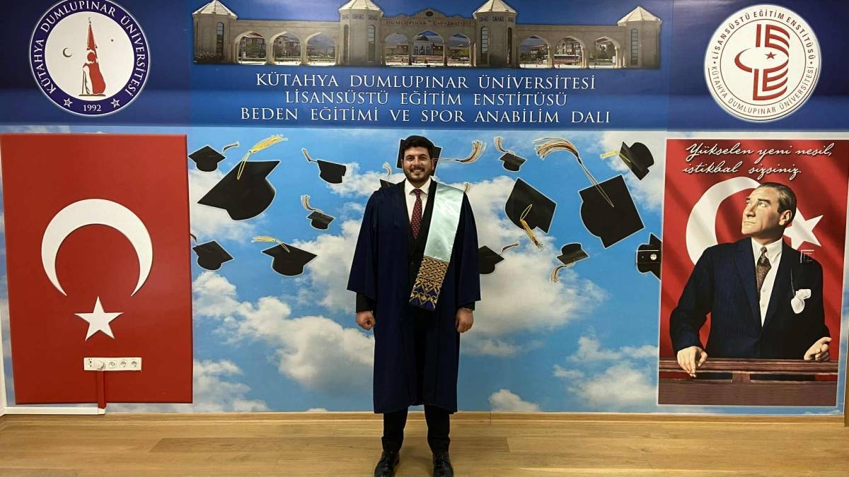 مبارك لـ سيف الدين الكفاوين  شهادة الدكتوراه