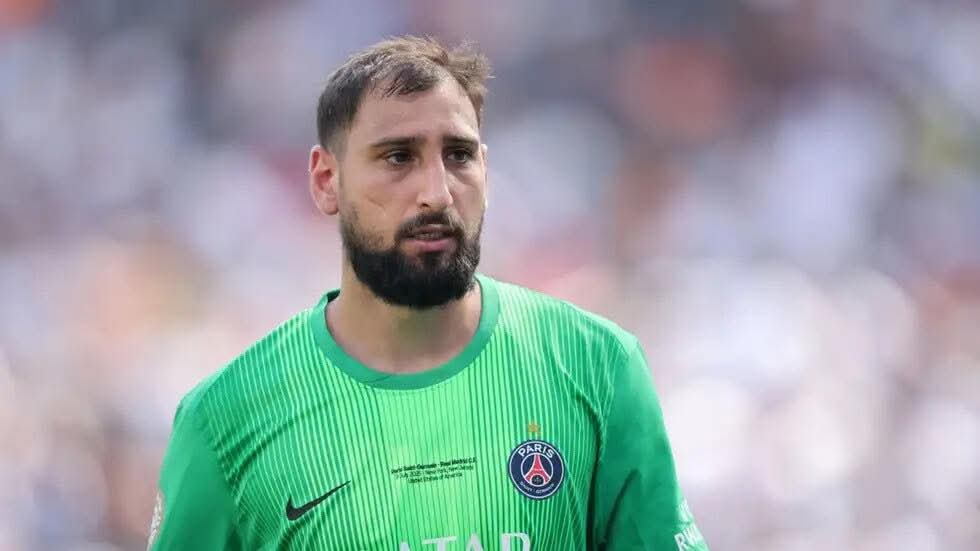 ستة ملفات تقلق سان جيرمان ودوناروما على رأس القائمة