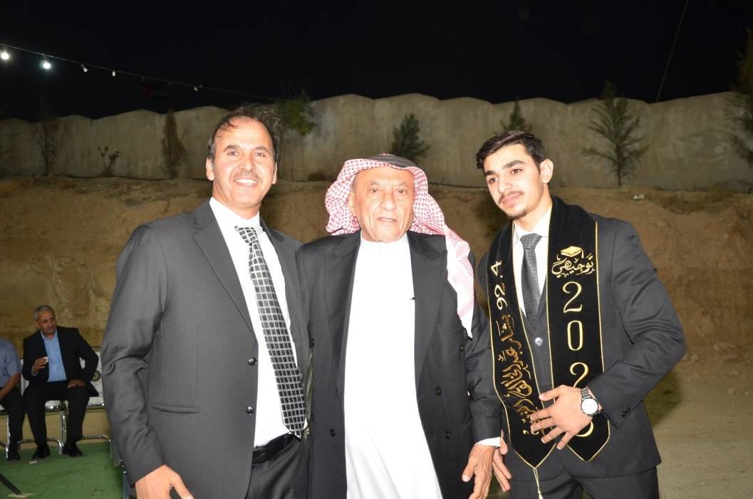 الدكتور عبد الخالق الزيود يقيم حفلاً بمناسبة نجاح نجله بشار في الثانوية العامة