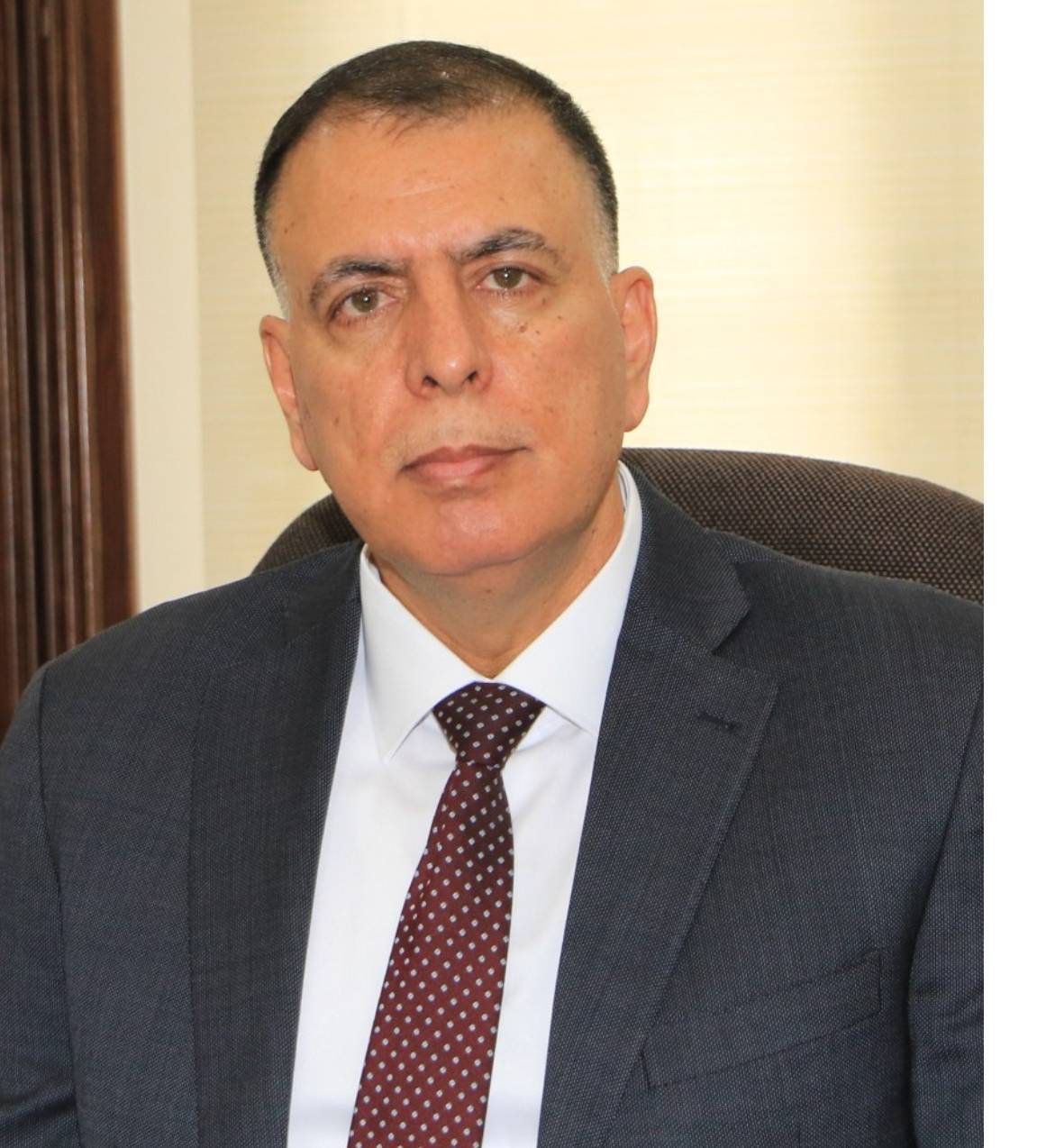 وزير الداخلية يتفقد مكتب أحوال وجوازات جبل الحسين