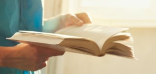 القراءة ليست ترفًا.. دراسة حديثة: قلة القراءة يهدد صحتك النفسية