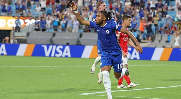 نكونكو يقترب من ميلان.. اتفاق شخصي يحسم الصفقة