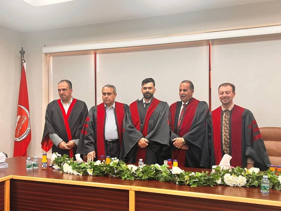 مبارك لـلاستاذ محمد علي الزيود شهادة الدكتوراه