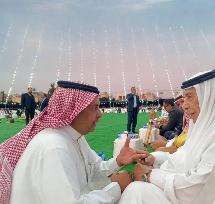 صورة تجمع الشيخ سعد ارتيمة والشيخ صالح العابد في حفل زفاف المهندس عبدالله الدعجة